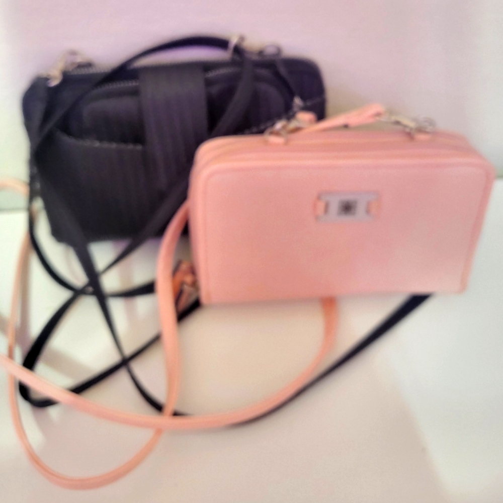 2 wallets on a string